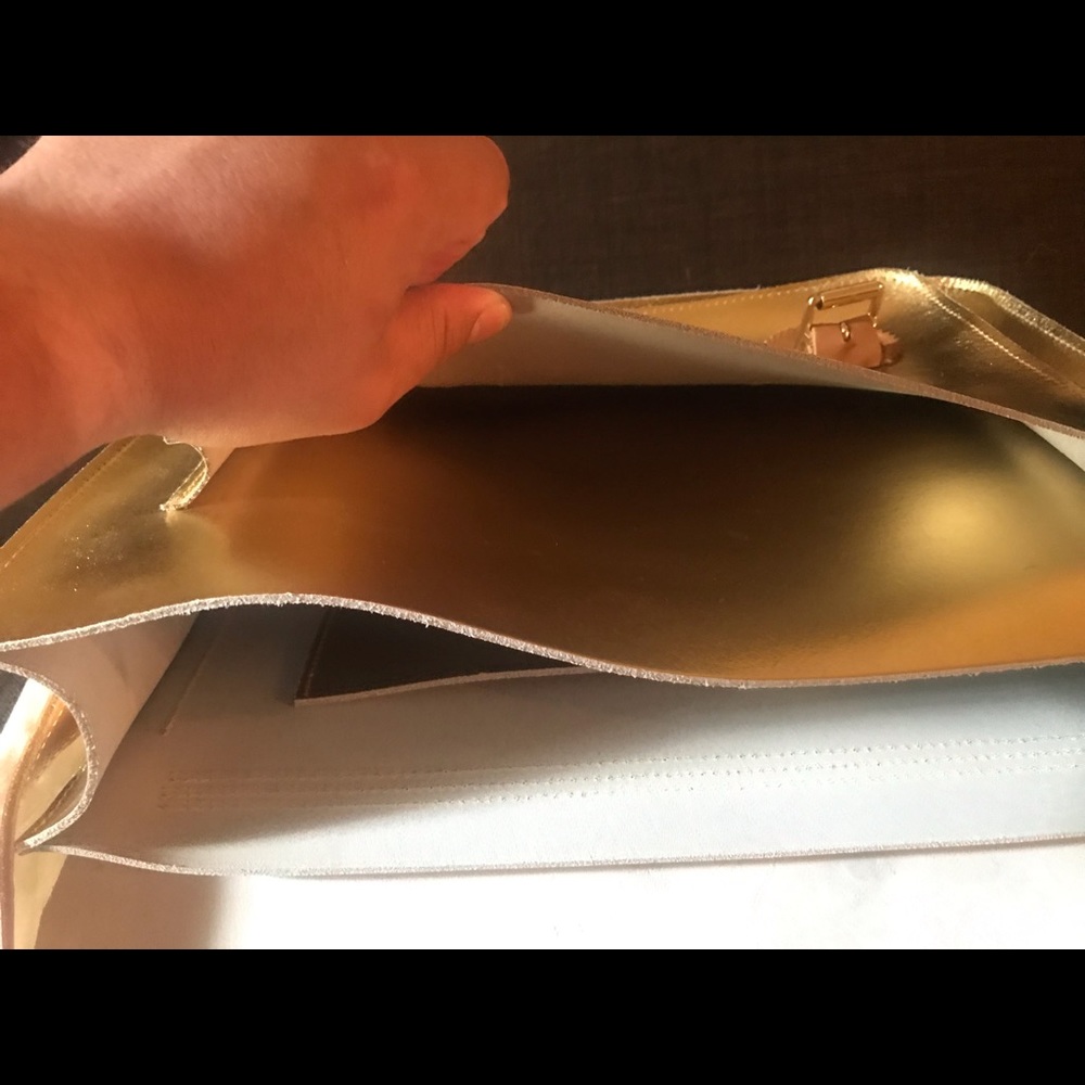 Dr. Martens gold bag - Picture 6 of 8